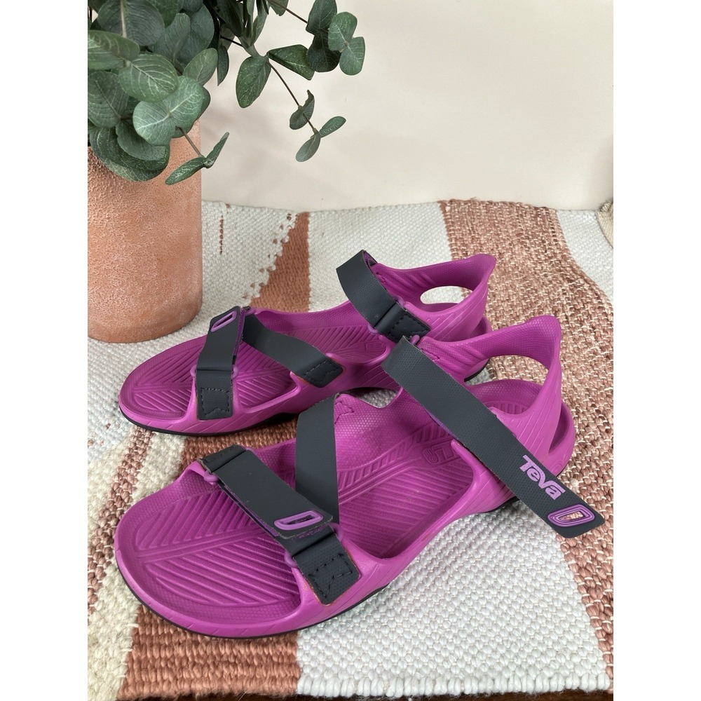 Teva Barracuda Sport Sandals Womens 9 Pink Black Water Travel Outdoor Wear